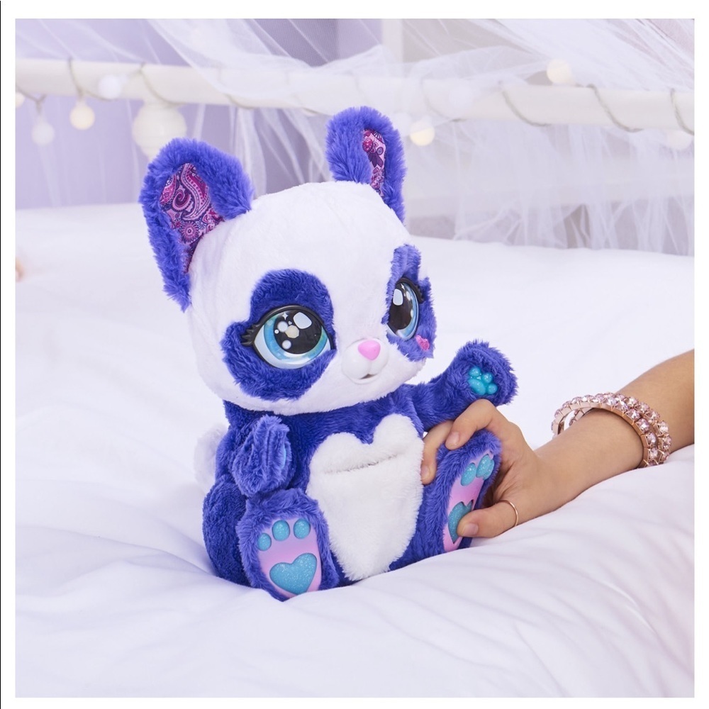 NWT- Peek A Roo, Interactive Panda-Roo Plush Toy with Mystery Baby - Picture 4 of 7